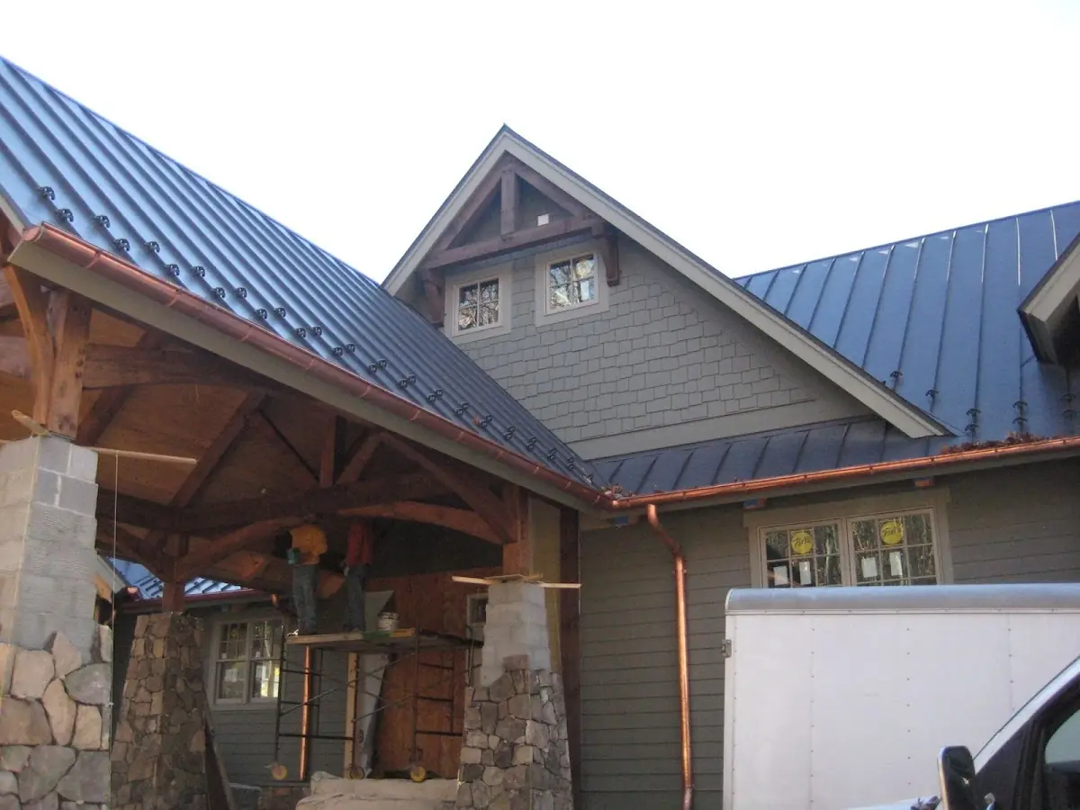 Craftsman Roofing team delivering quality roofing work in Fullersburg